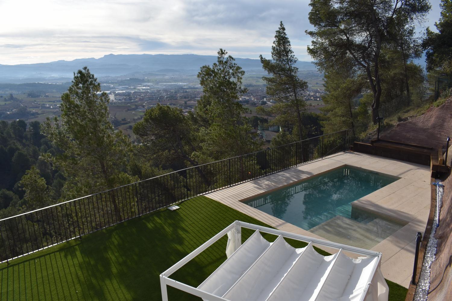 Eagle'S Nest Apartment Castellnou de Bages Ngoại thất bức ảnh