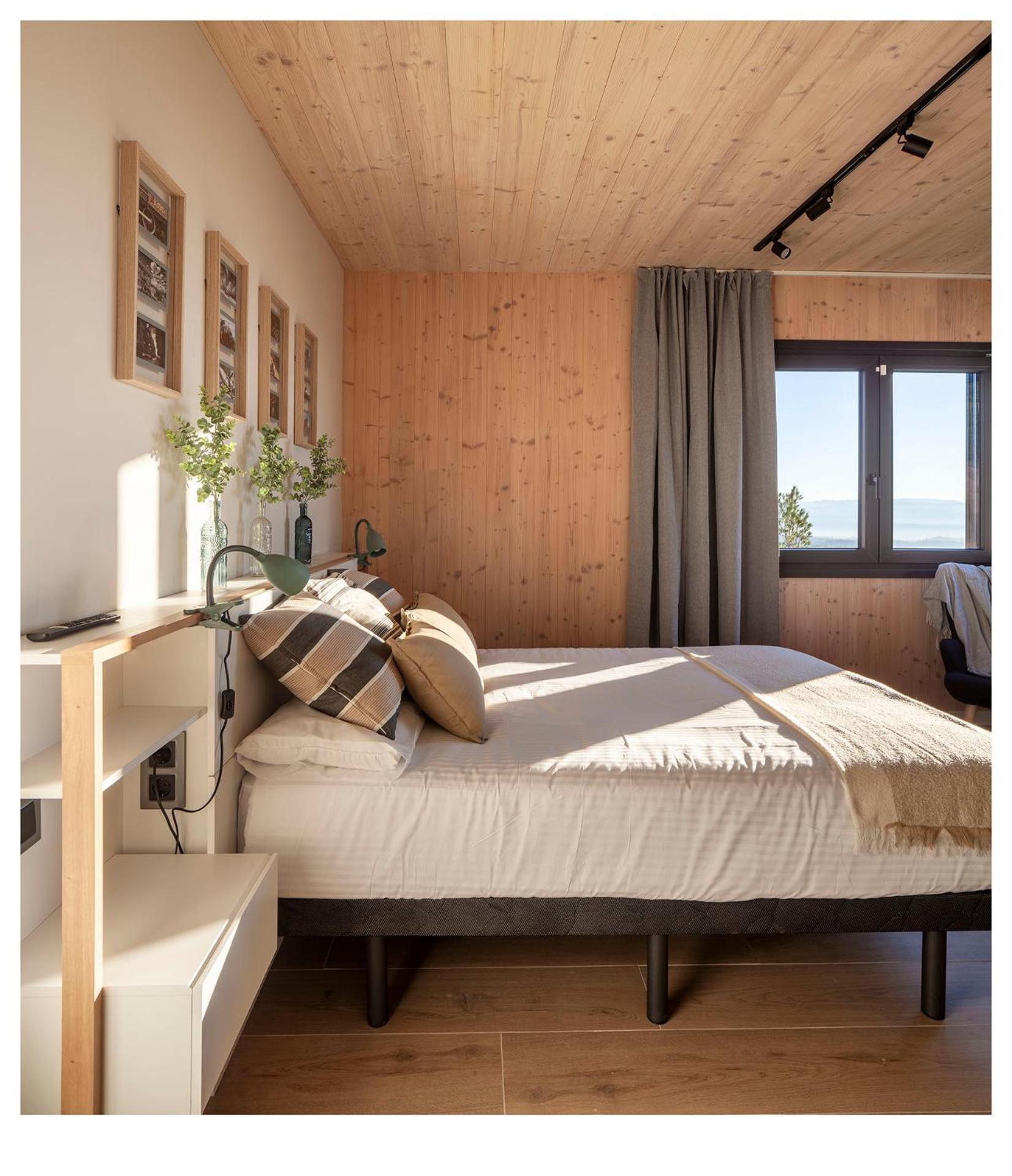 Eagle'S Nest Apartment Castellnou de Bages Ngoại thất bức ảnh
