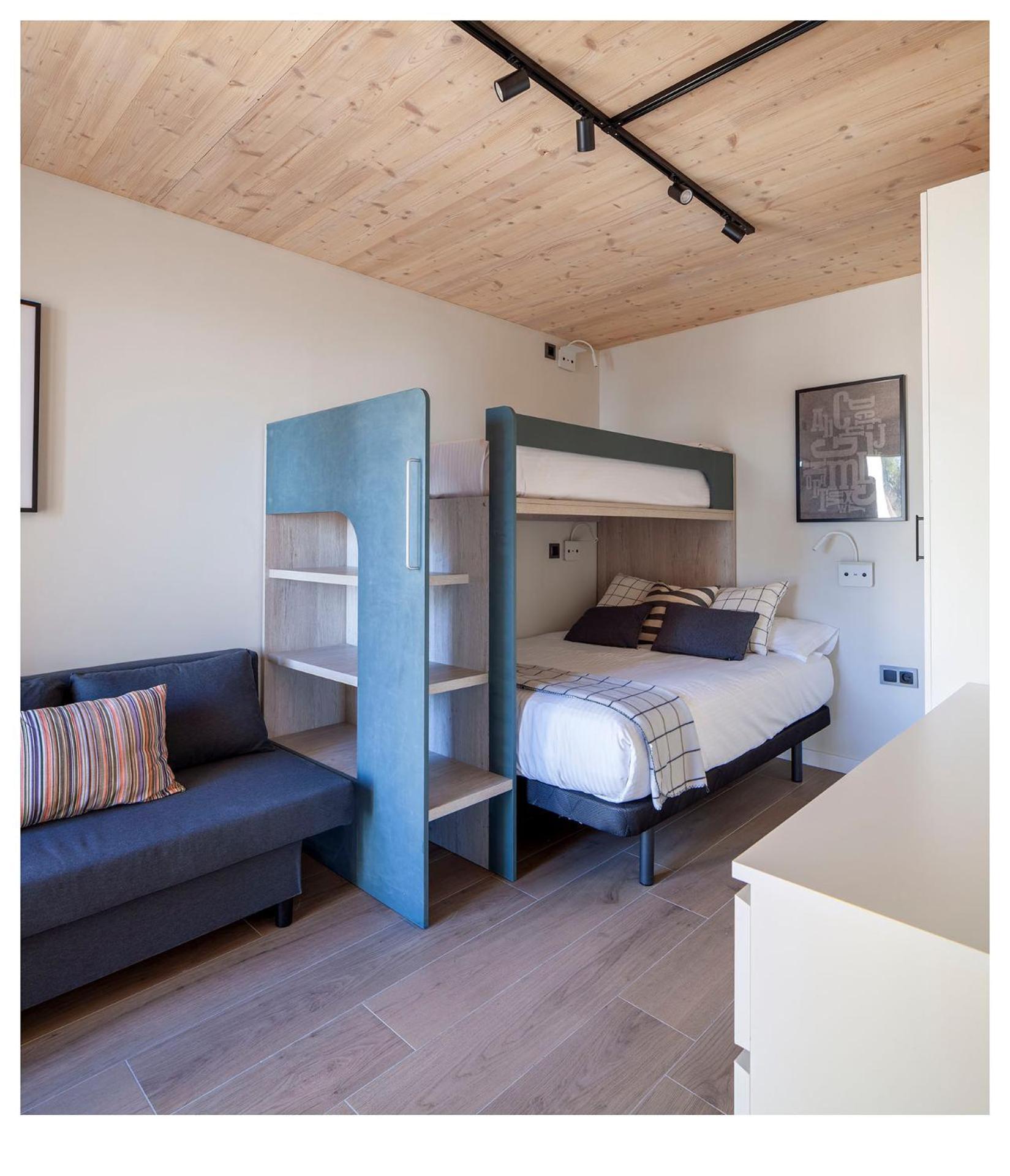 Eagle'S Nest Apartment Castellnou de Bages Ngoại thất bức ảnh